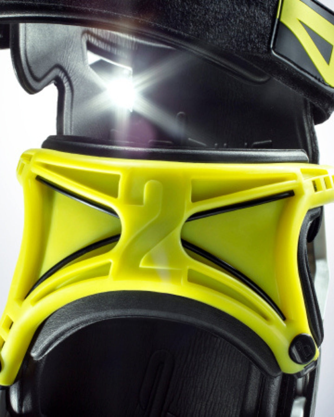 Genouillères Mobius X8