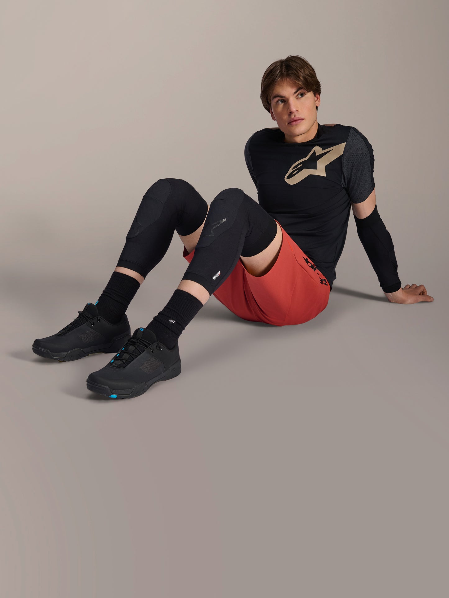 Alpinestars A-Motion Plasma Knieschoner – Schwarz