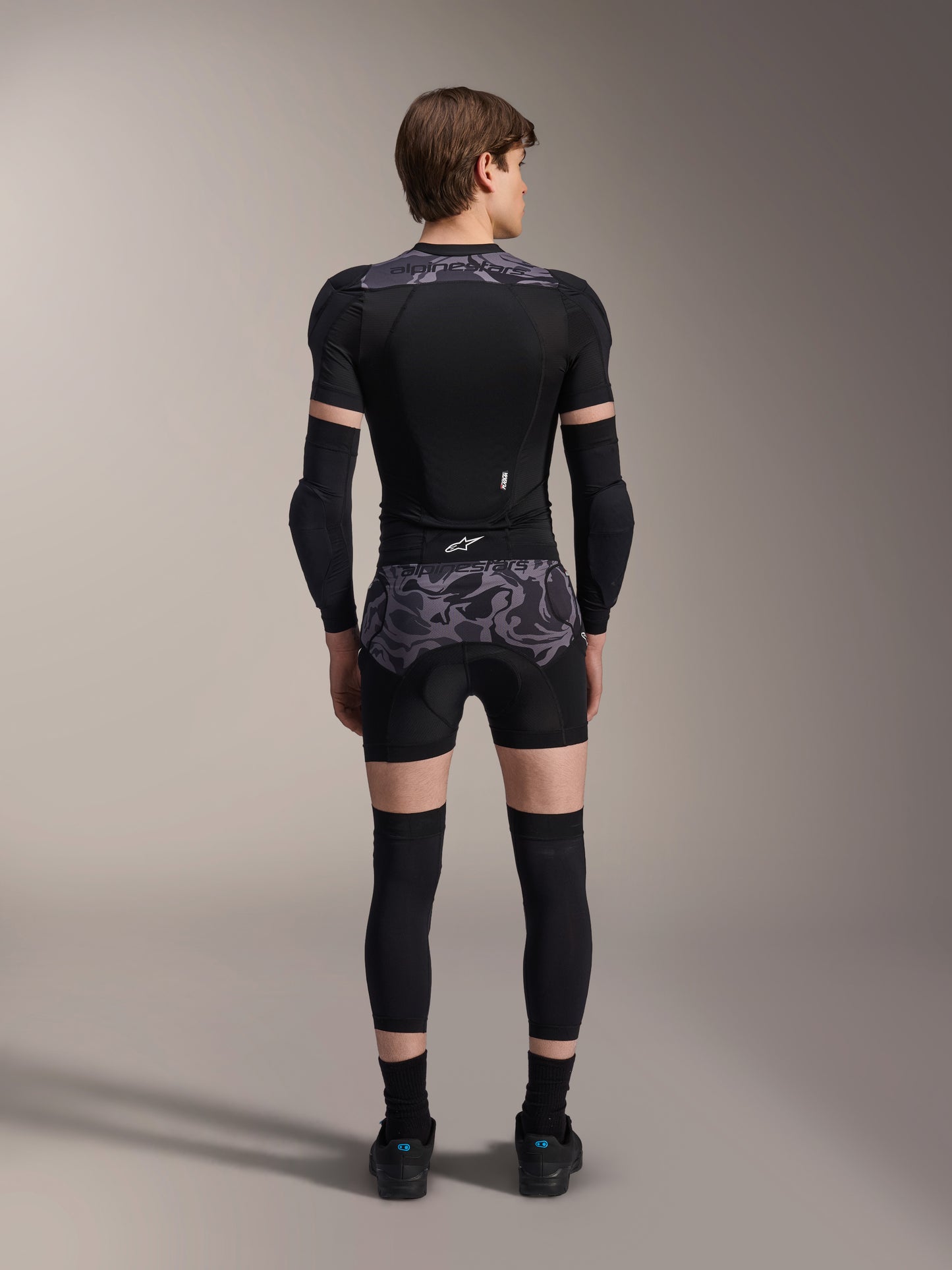 Alpinestars A-Motion Plasma Kurzarm-Schutzjacke - Schwarz/Camo