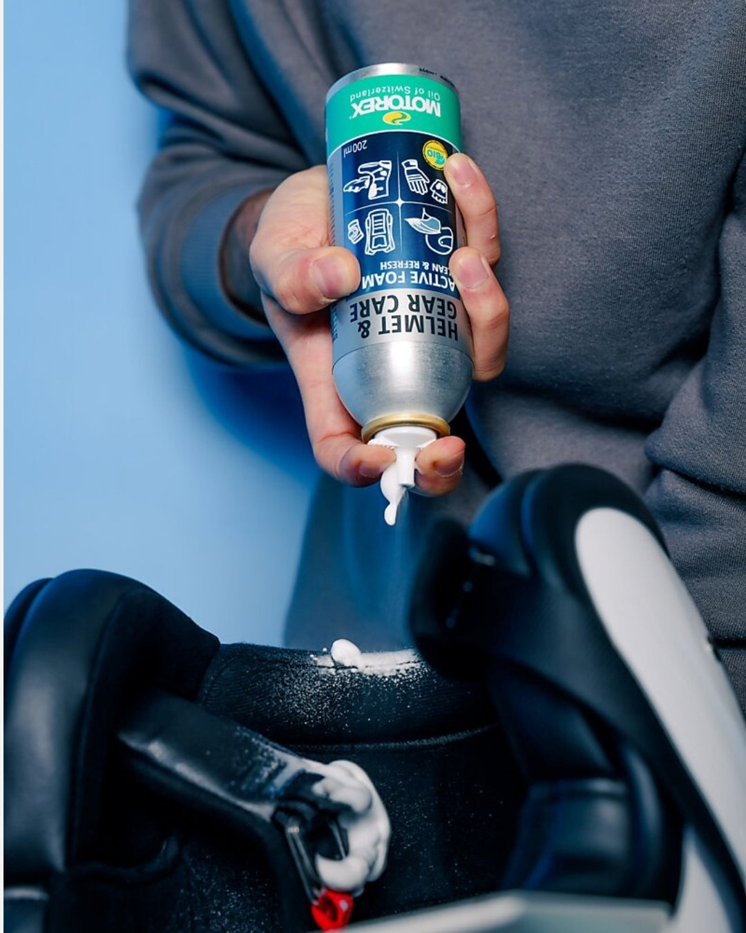 Spray di manutenzione Motorex per casco e attrezzatura